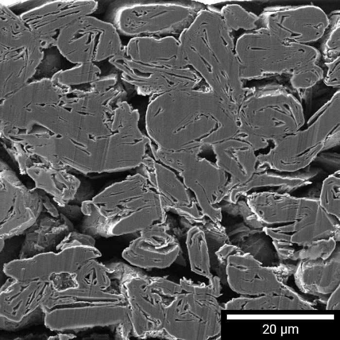 FIB로 제조한 graphite anode 단면의 현미경 사진